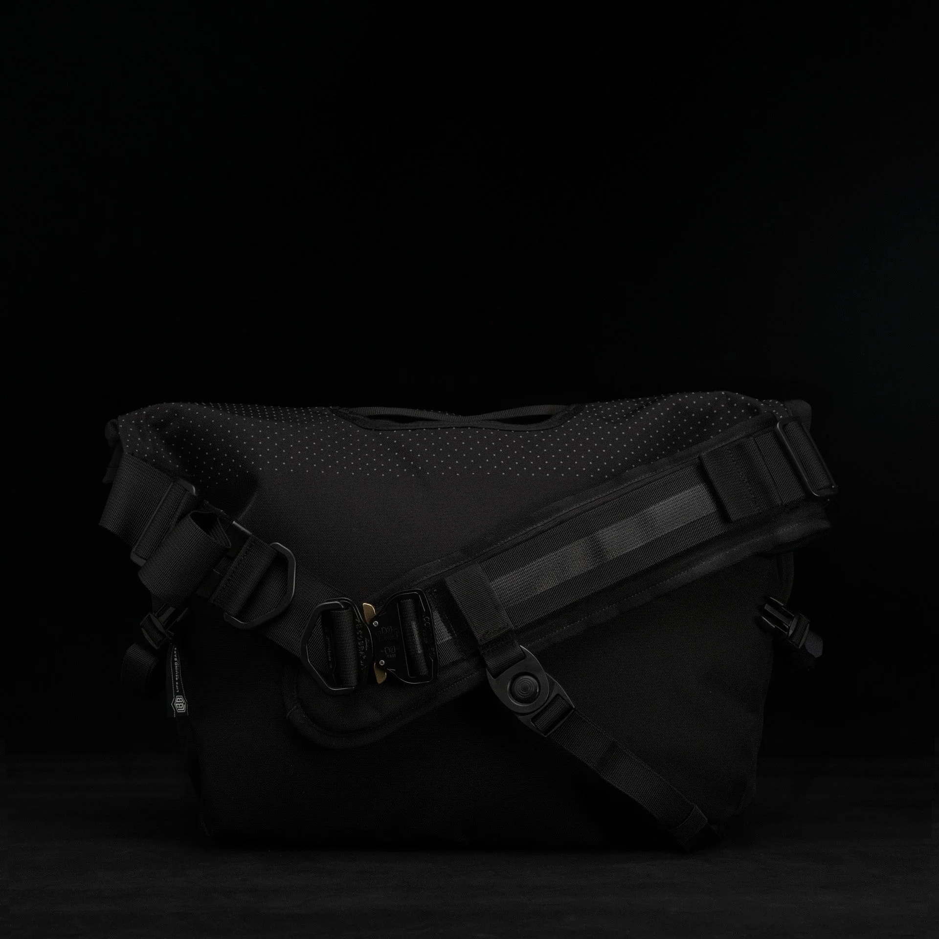 The Echelon [M] 'Eclipse' - Image 9